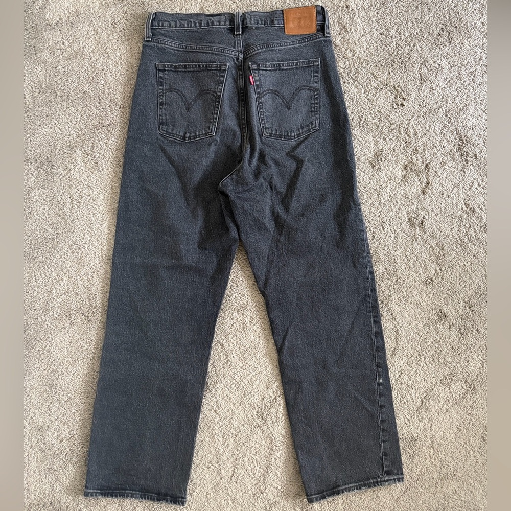 Levi's Black women’s  Relaxed Straight Jeans